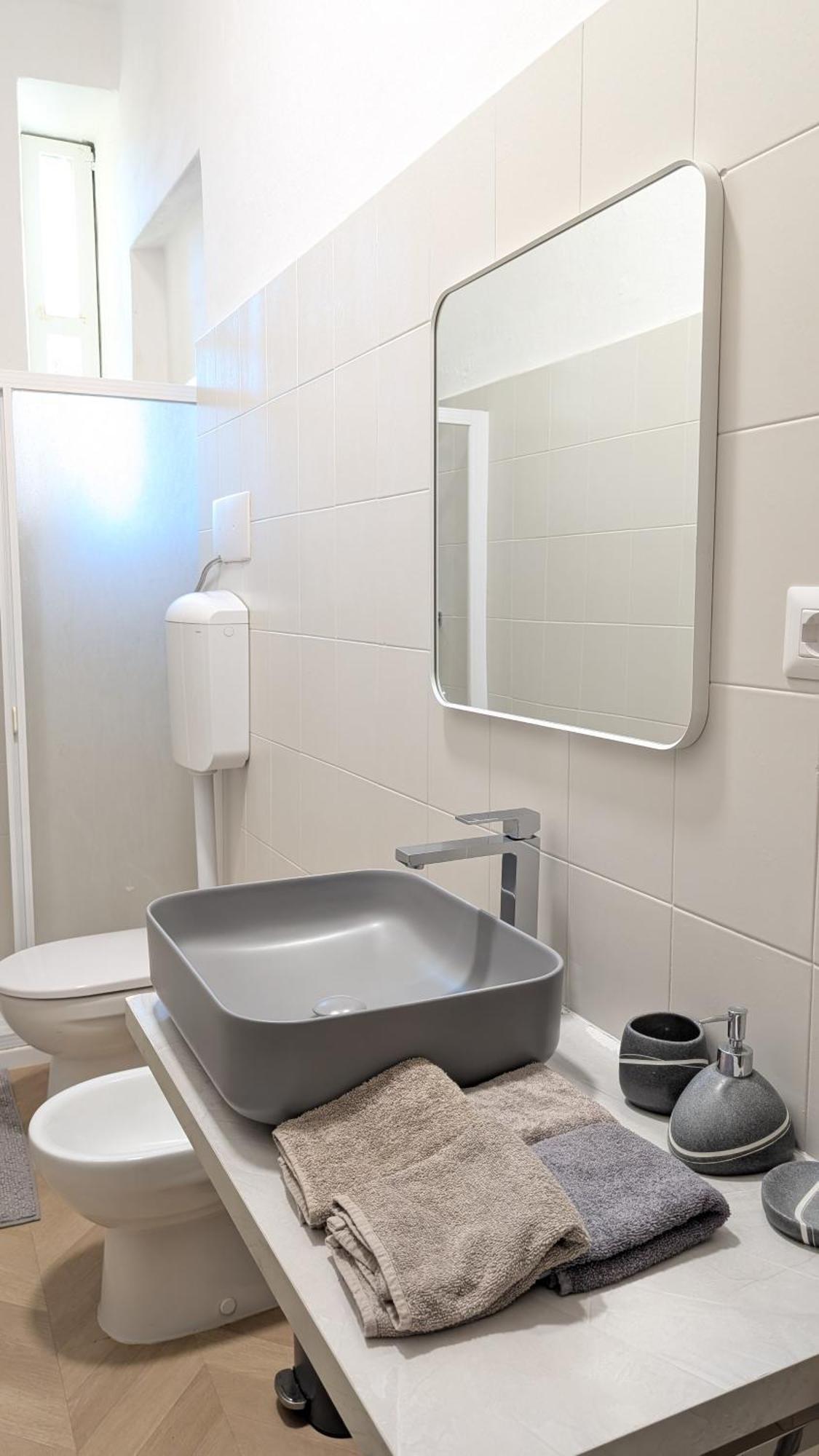 Grand Central 1845 - 2 Bedrooms Design Flat Bergamo Esterno foto